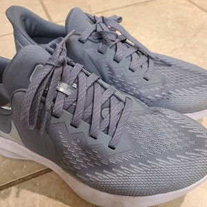 Nike Zoom Winflow 8.5